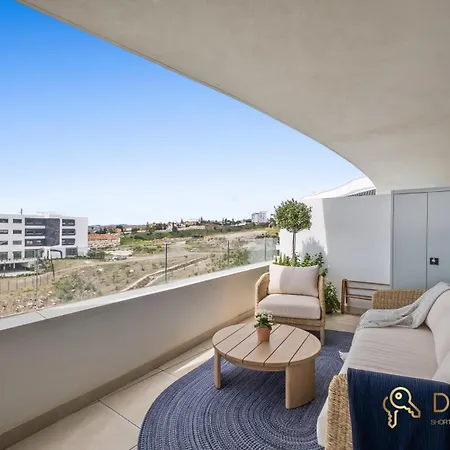 Higueron West Sea View Apartment Fuengirola